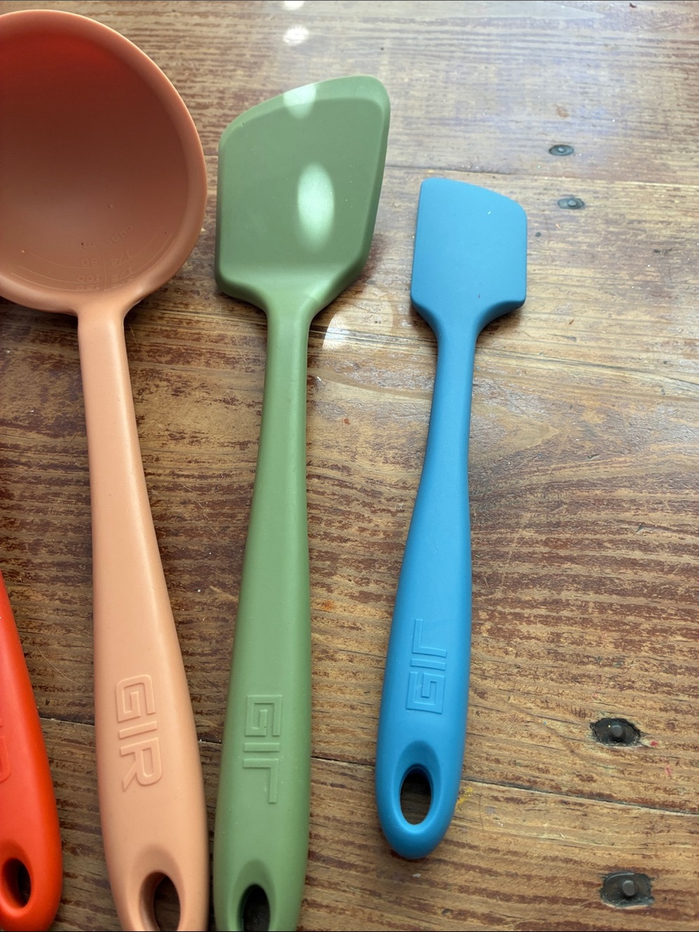 Kitchen Silicone Cooking Tools - GIR Non-toxic Antimicrobial Modern Design Tools - Picture 3 of 8